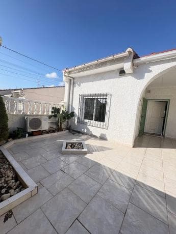 Chalet pareado en CL Verderol El-el Limonar, 54 thumbnail 1