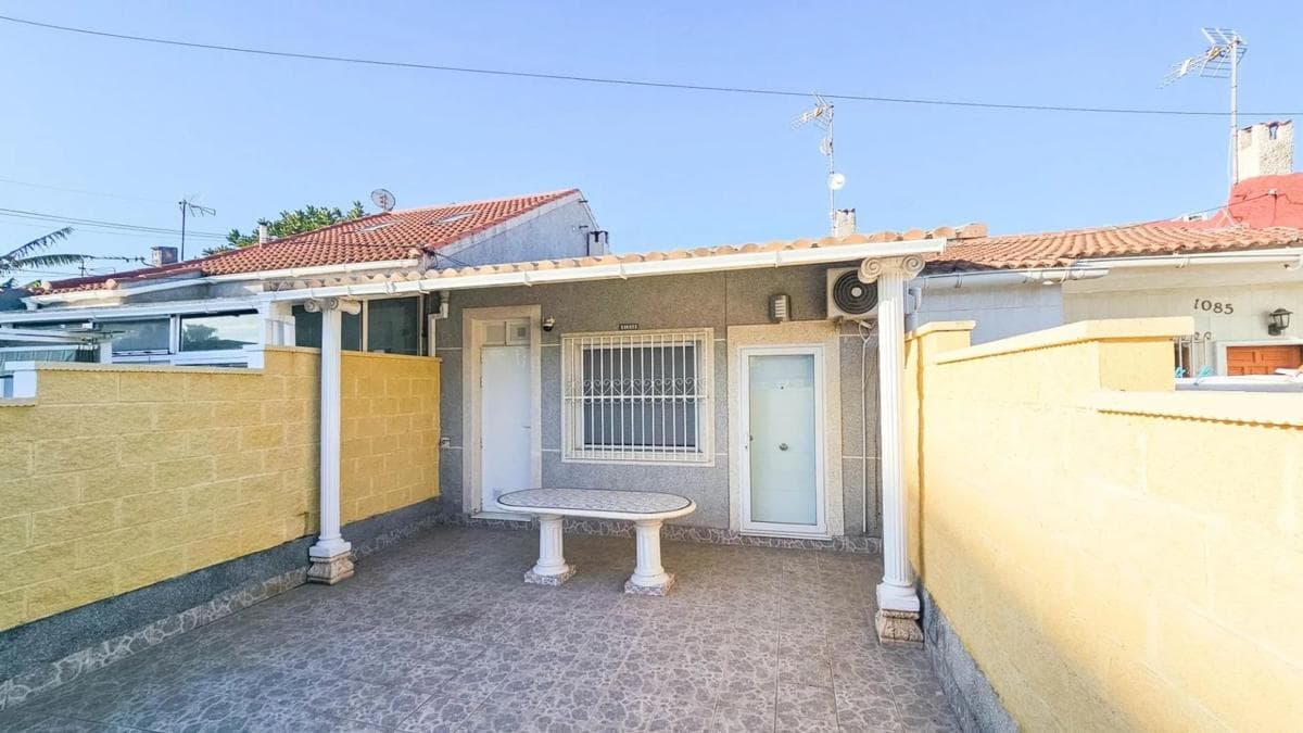 Venta de chalet independiente en Barrio La Siesta - El Salado - Torreta, Torrevieja
photo 5