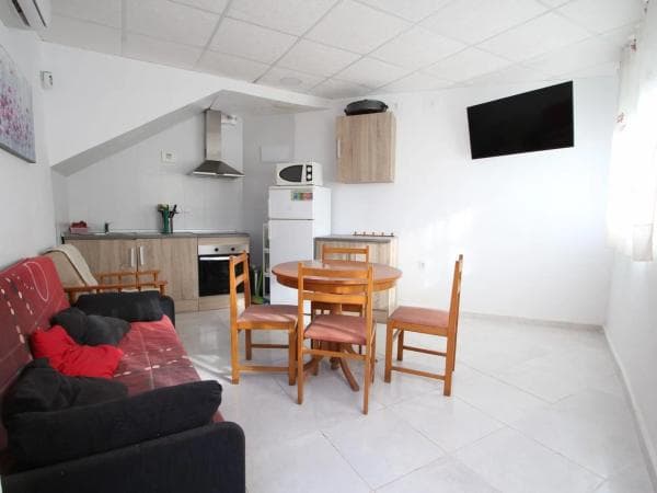 Chalet independiente en venta en Barrio La Siesta - El Salado - Torreta, Torrevieja
photo 1