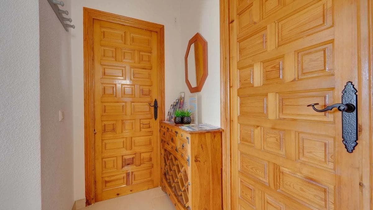 Venta de chalet independiente en Barrio La Siesta - El Salado - Torreta, Torrevieja
photo 2