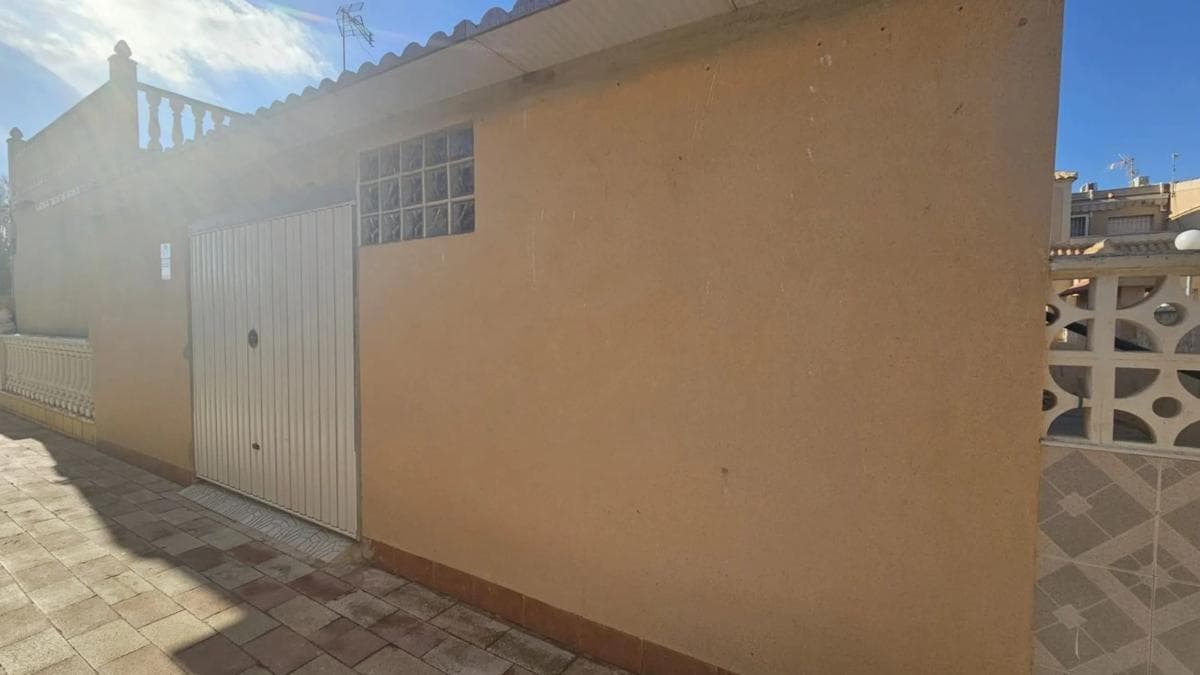 Propiedades en venta y alquiler en España photo 2