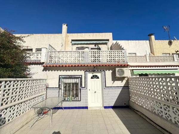Дуплекс на продажу в Barrio Los Balcones - Los Altos del Edén, Торревьеха thumbnail 1
