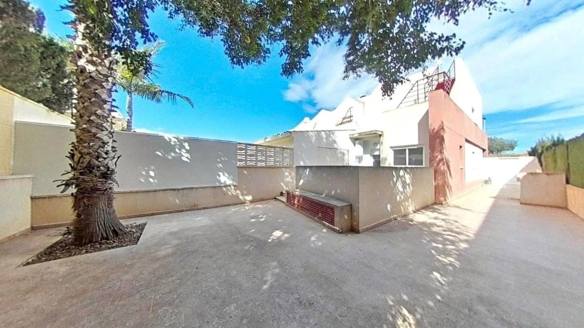 Venta de piso en Barrio Los Balcones - Los Altos del Edén, Torrevieja
photo 2