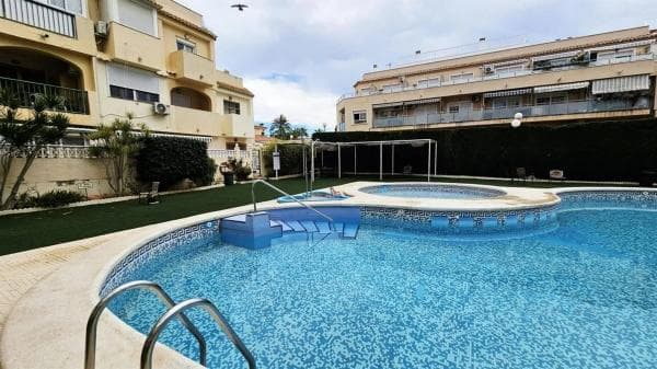 Sprzedaż mieszkania w Calle Marcelina, Torrevieja
thumbnail 2