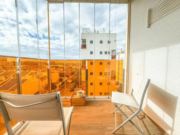 Sprzedaż mieszkania w CL SANTA PETRA, 40, Torrevieja
thumbnail 1