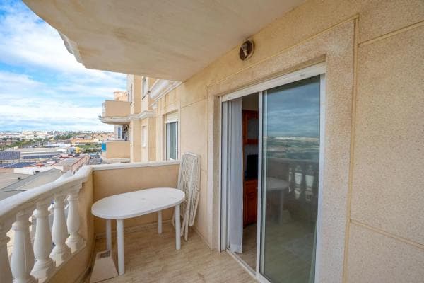 Sprzedaż mieszkania w Calle Joven Pura, 69, Torrevieja
photo 1