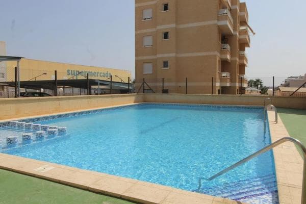 Sprzedaż mieszkania w Calle Maite Pagazaurtundua Ruiz, Torrevieja
photo 1