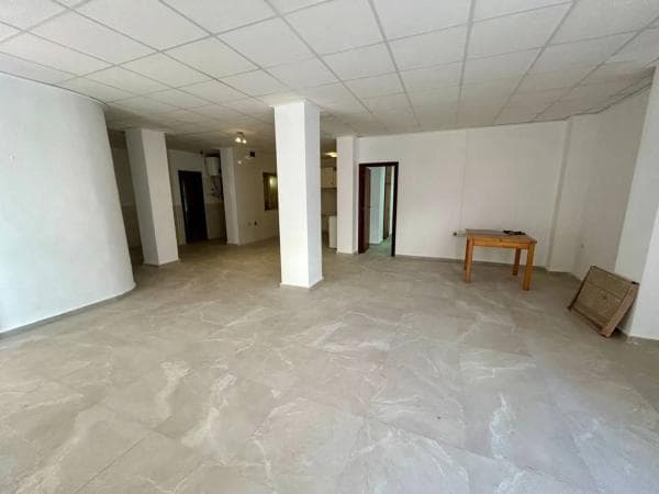 Venta de piso en Calle Finlandia, Torrevieja
thumbnail 1