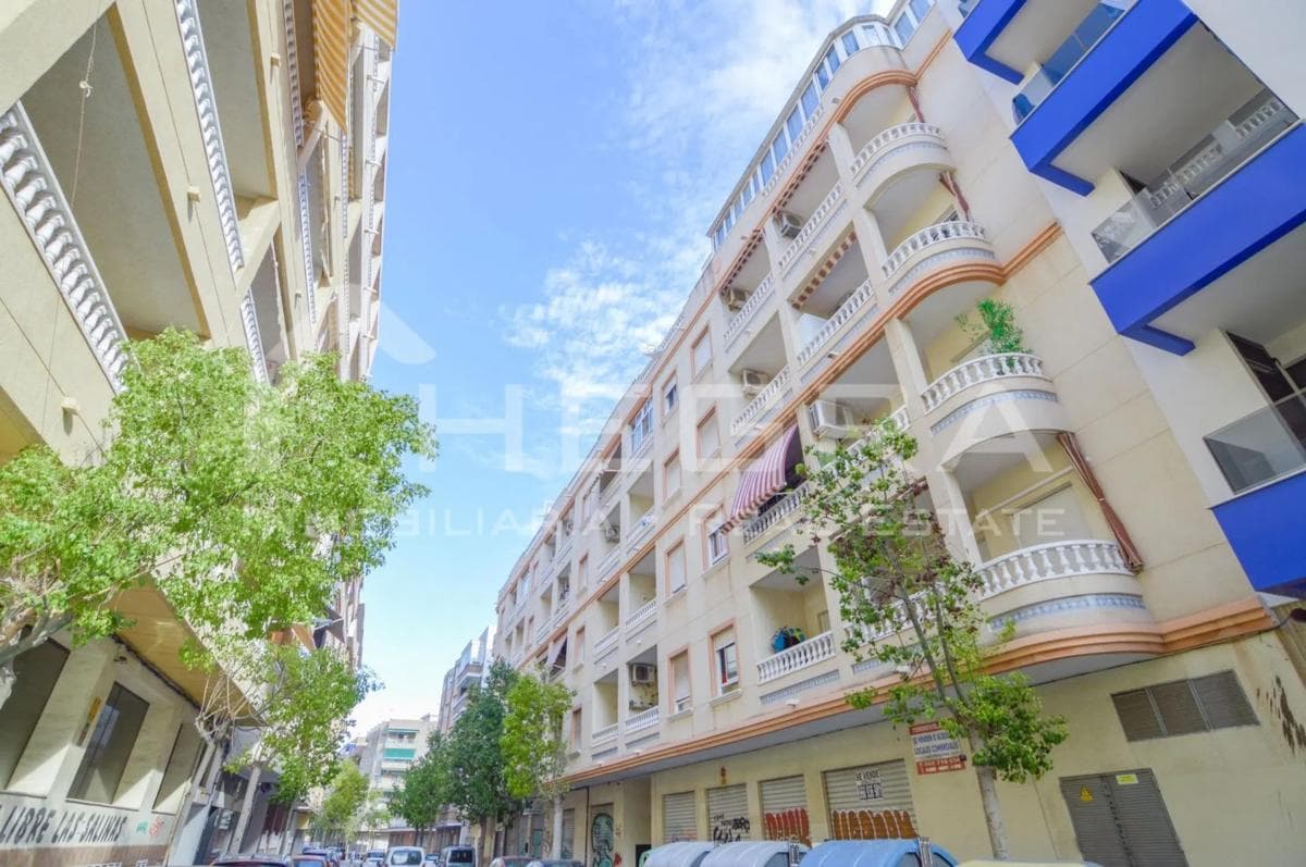 Sprzedaż mieszkania w Calle Ramón Gallud, 164, Torrevieja
photo 4