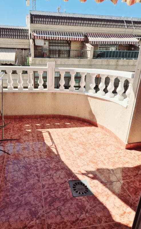 Sprzedaż mieszkania w Calle Félix Rodríguez de la Fuente, 8, Torrevieja
photo 4