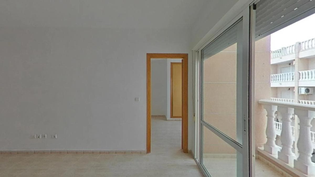 Sprzedaż mieszkania w Calle la Loma, Torrevieja
photo 3