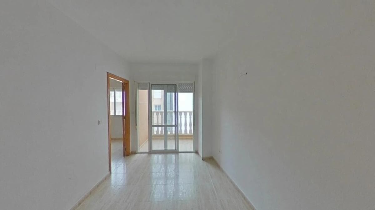 Sprzedaż mieszkania w Calle la Loma, Torrevieja
photo 4