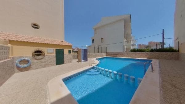 Sale of flat in Calle paris, Torrevieja
photo 1