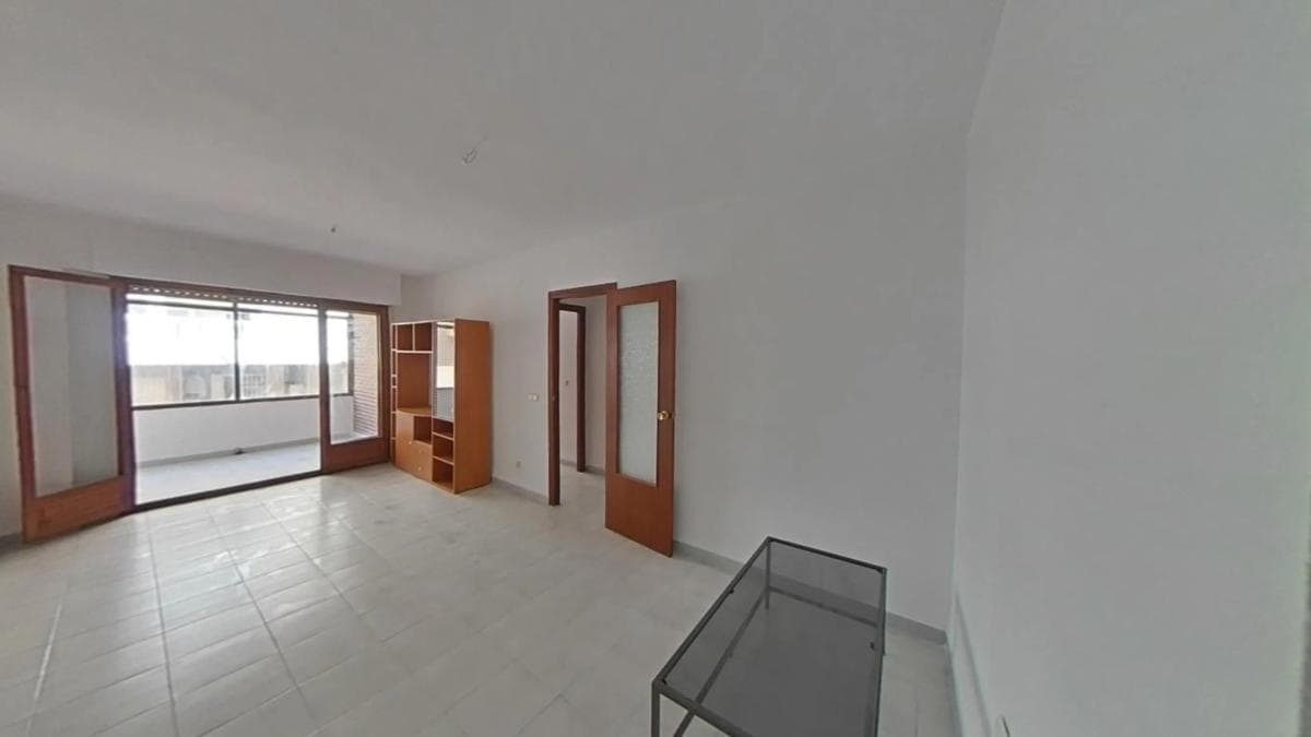 Sale of apartment in Calle Goleta, Torrevieja
photo 3