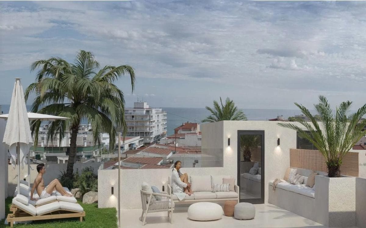 Sale of apartment in Calle Ramón Gallud, Torrevieja
photo 3