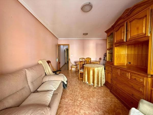 Sale of flat in Barrio Las Piscinas Naturales, Torrevieja
thumbnail 2