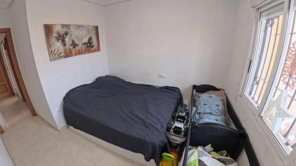 Sale of flat in Avenida Diego Ramírez Pastor s/n, Torrevieja
photo 1