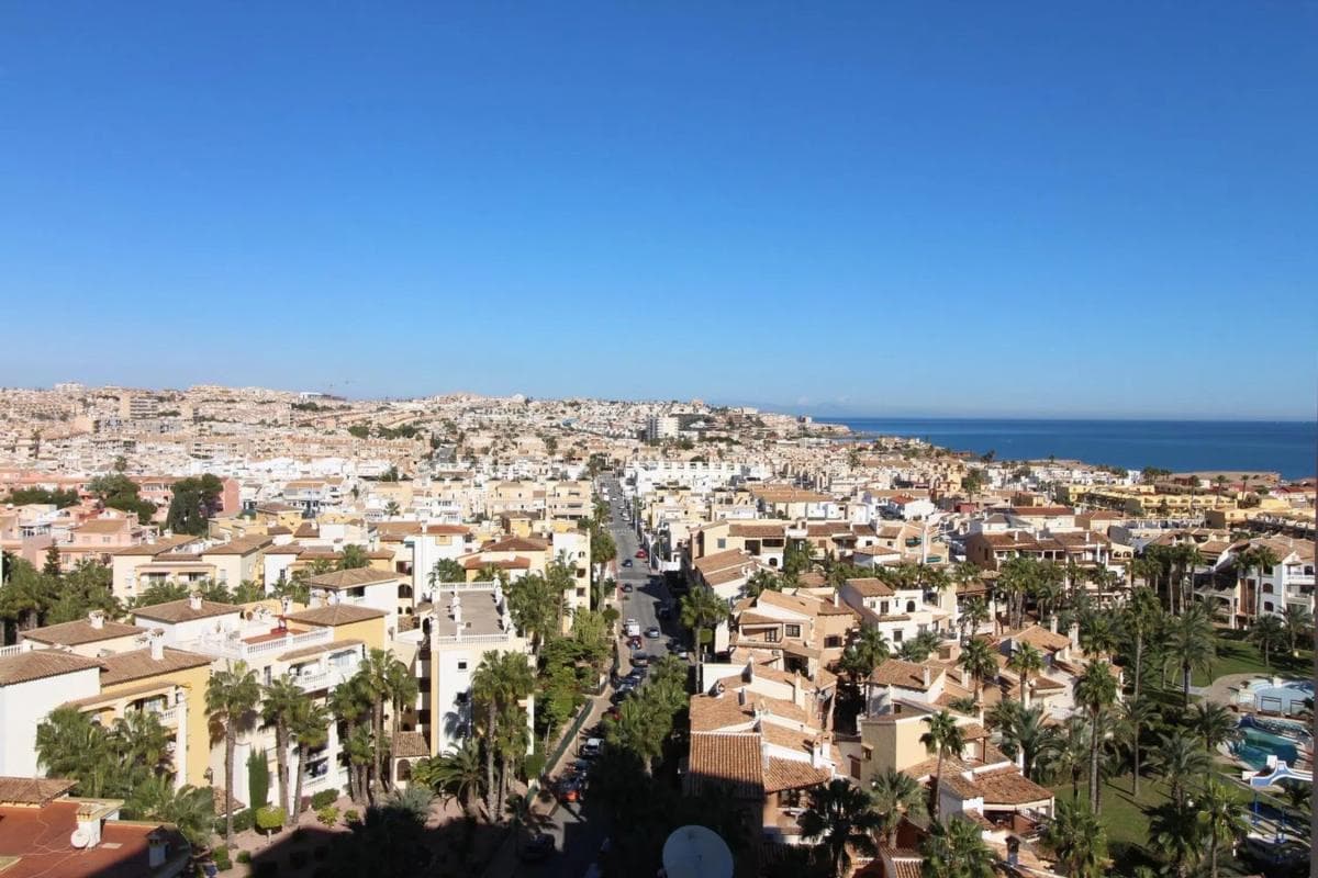 Sale of apartment in Calle Atenas, 1, Torrevieja
photo 4