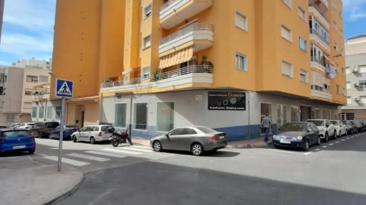 Sale of apartment in Calle los Gases, Torrevieja
photo 4