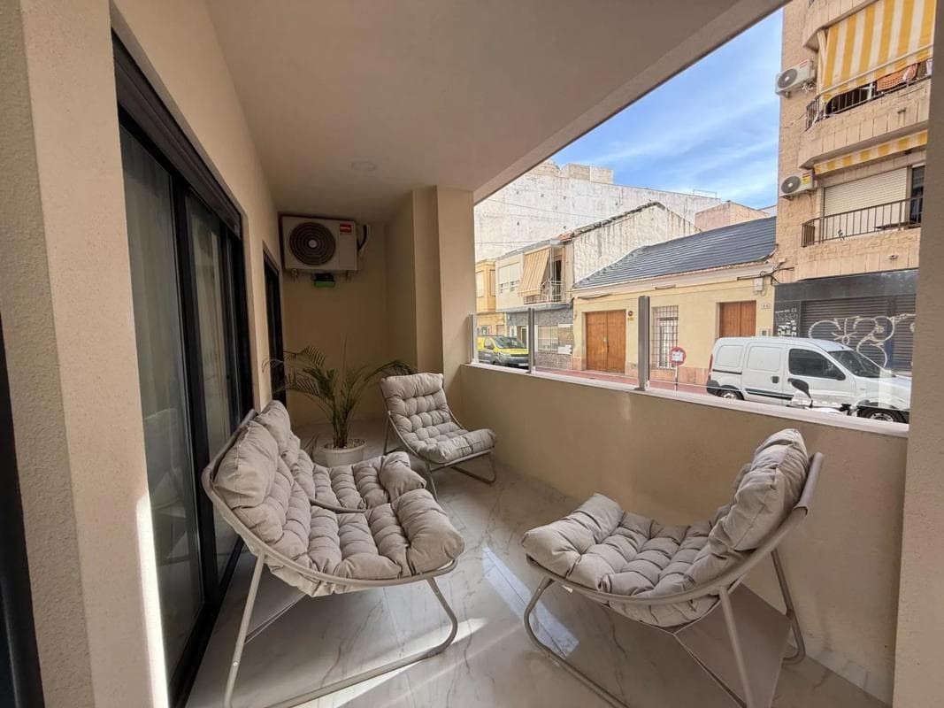 Sale of apartment in Calle Gumersindo, Torrevieja
photo 5
