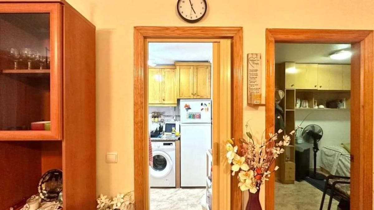 Sale of apartment in Calle San Pascual, Torrevieja
photo 3