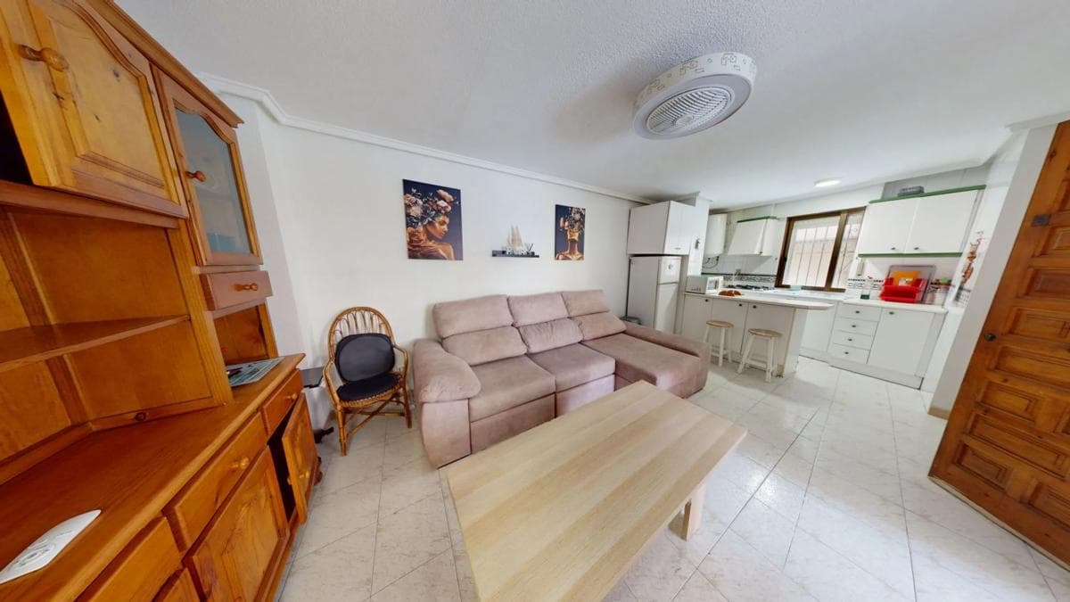 Sale of apartment in Calle Concordia, Torrevieja
photo 4