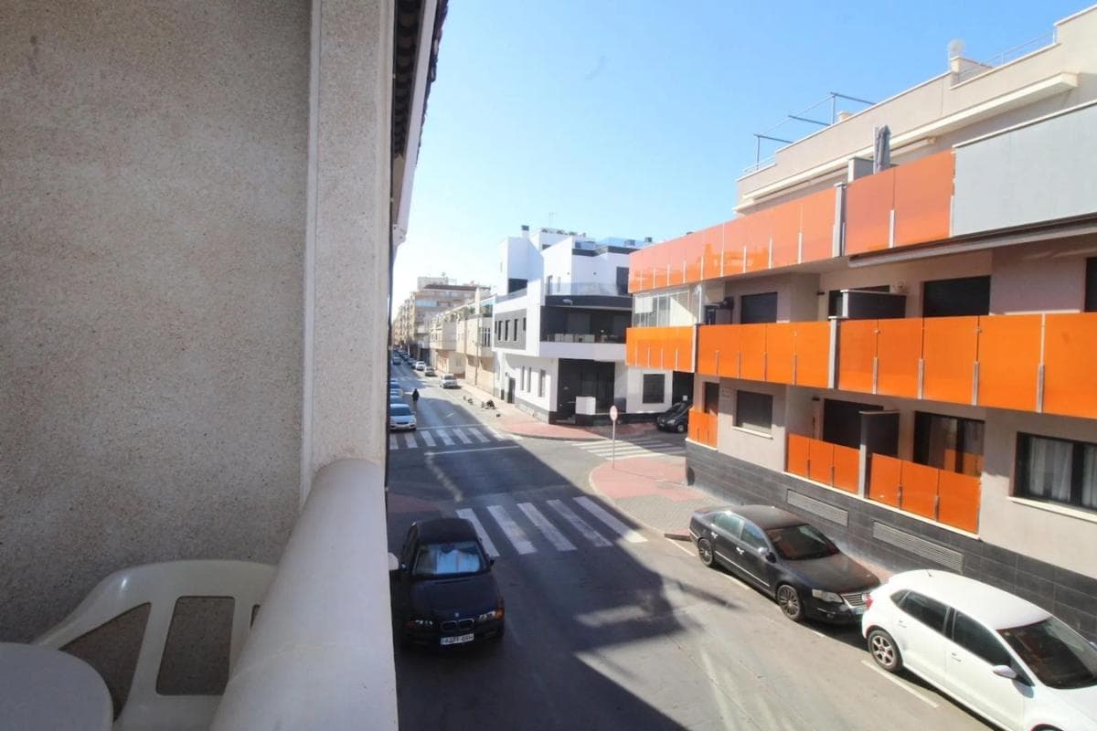 Sale of apartment in Calle Manuel Galián, Torrevieja
photo 3
