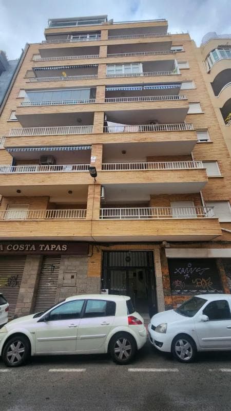 Sale of apartment in CL GUMERSINDO, 41, Torrevieja
photo 4