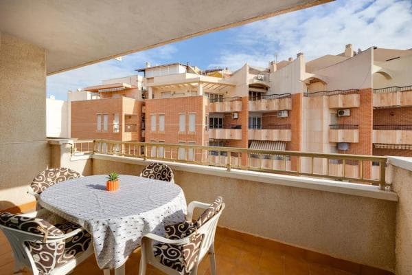 Sale of flat in Calle Félix Rodríguez de la Fuente, 3, Torrevieja
thumbnail 1