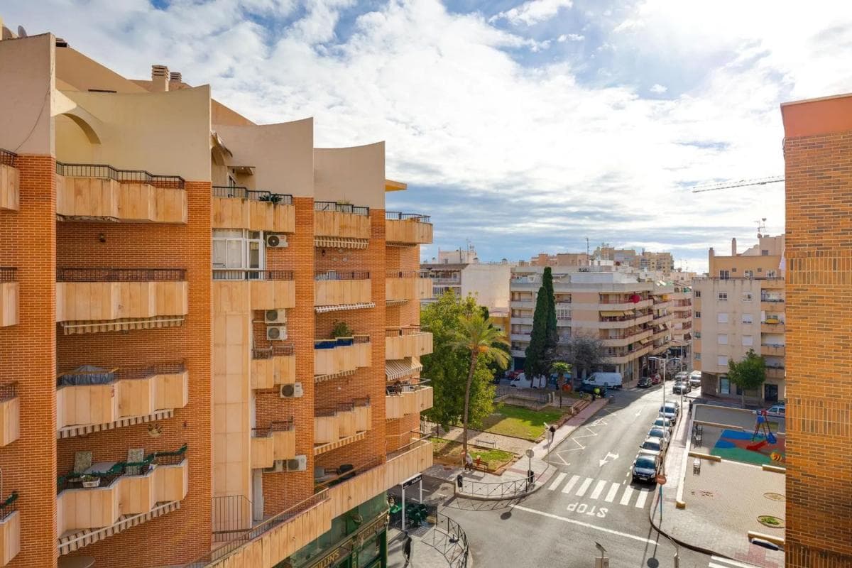 Sale of apartment in Calle Félix Rodríguez de la Fuente, 3, Torrevieja
photo 4