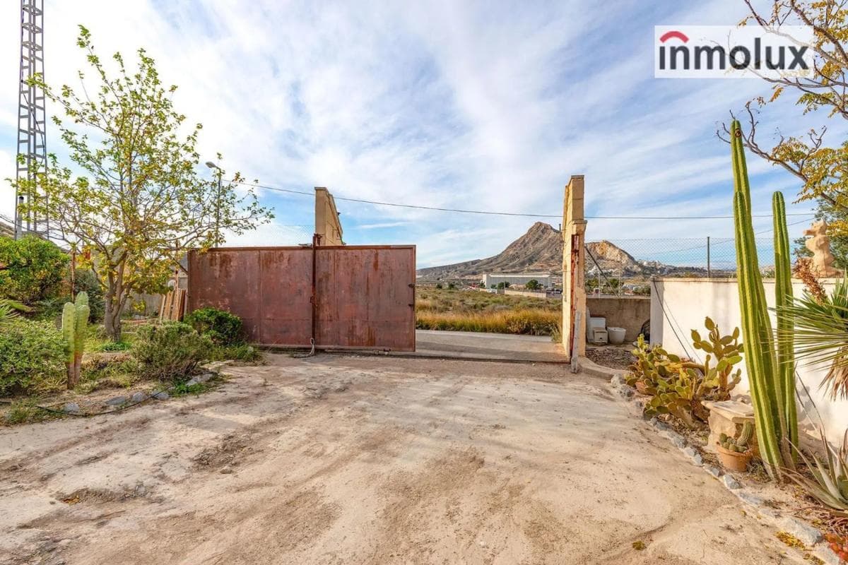 Property photo 4