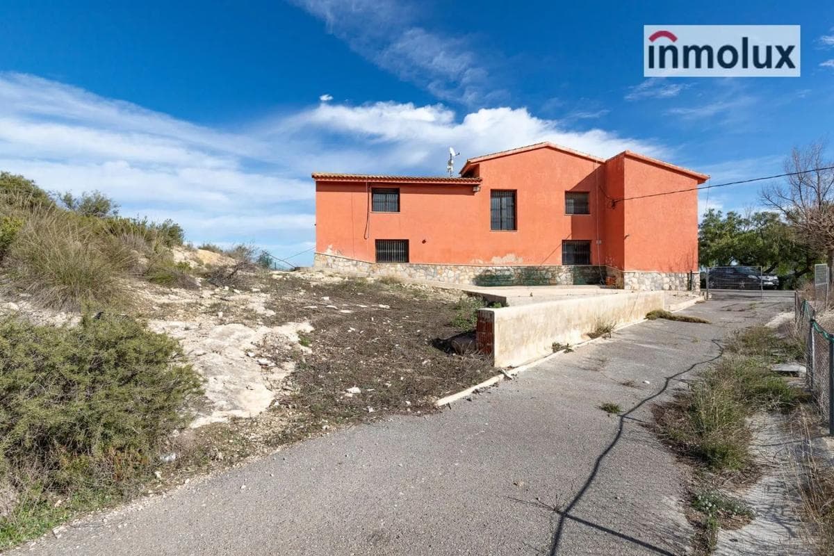 Property photo 4