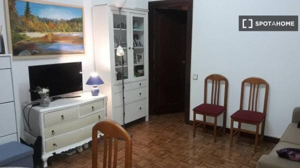 Piso en alquiler en C. de Canillas , Madrid thumbnail 1