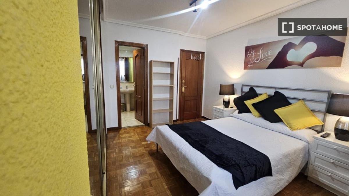 Propiedades en venta y alquiler en España photo 2