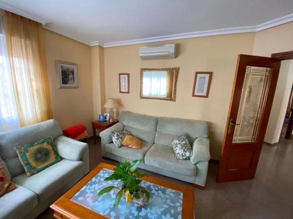 Chalet wolnostojący na sprzedaż w Calle Tres Carabelas, Saks photo 1