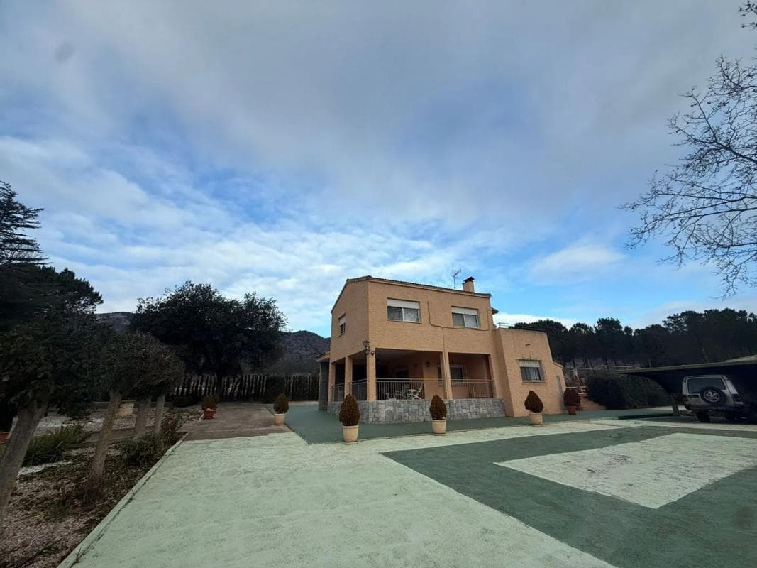 Property photo 3