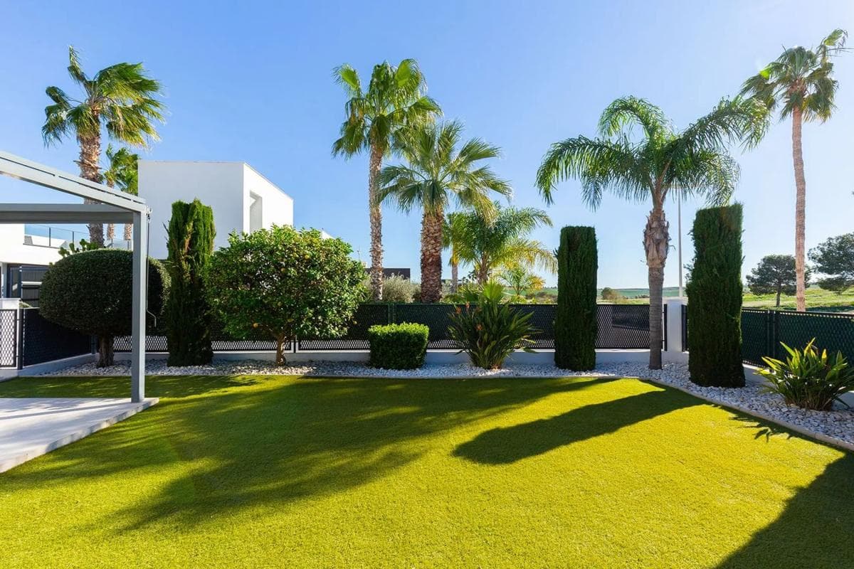 Properties for sale and rent in Spain photo 4