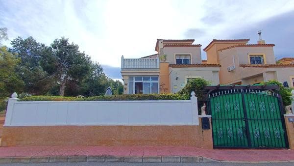 Chalet independiente en venta en Algorfa, Algorfa
photo 1
