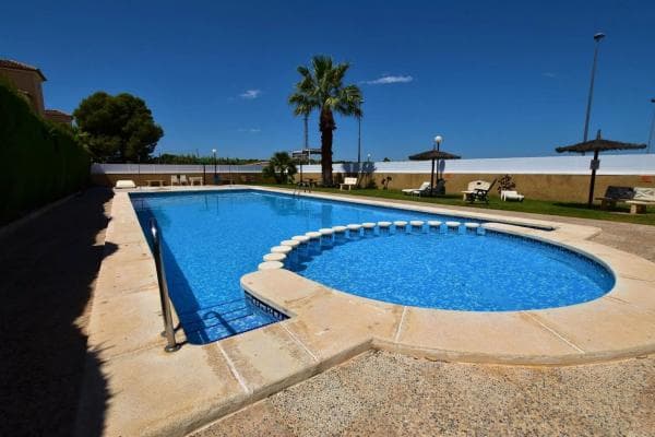 Chalet independiente en venta en Algorfa, Algorfa
thumbnail 2