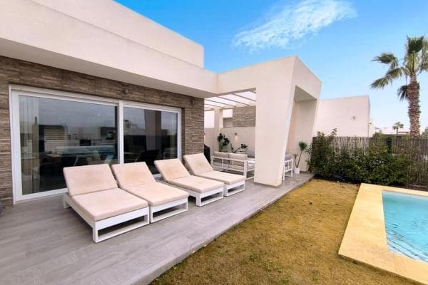 Chalet independiente en venta en Calle Daya Nueva, Algorfa
thumbnail 2