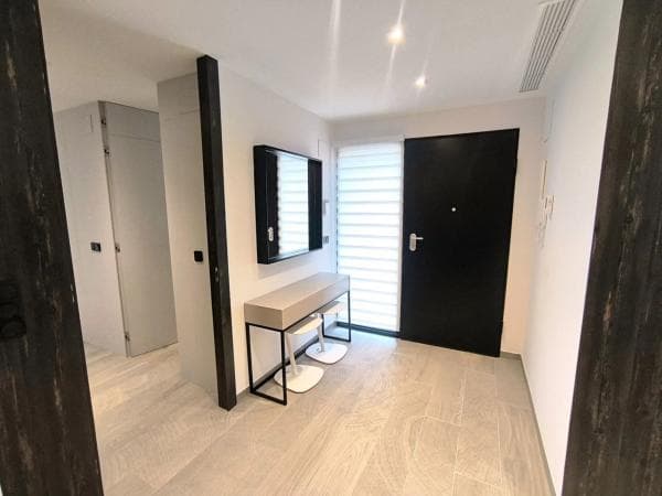 Chalet independiente en venta en Calle Cox, Algorfa
thumbnail 1