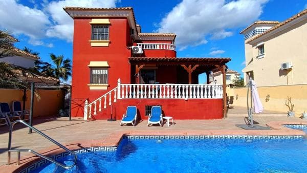 Chalet independiente en venta en Algorfa, Algorfa
thumbnail 1