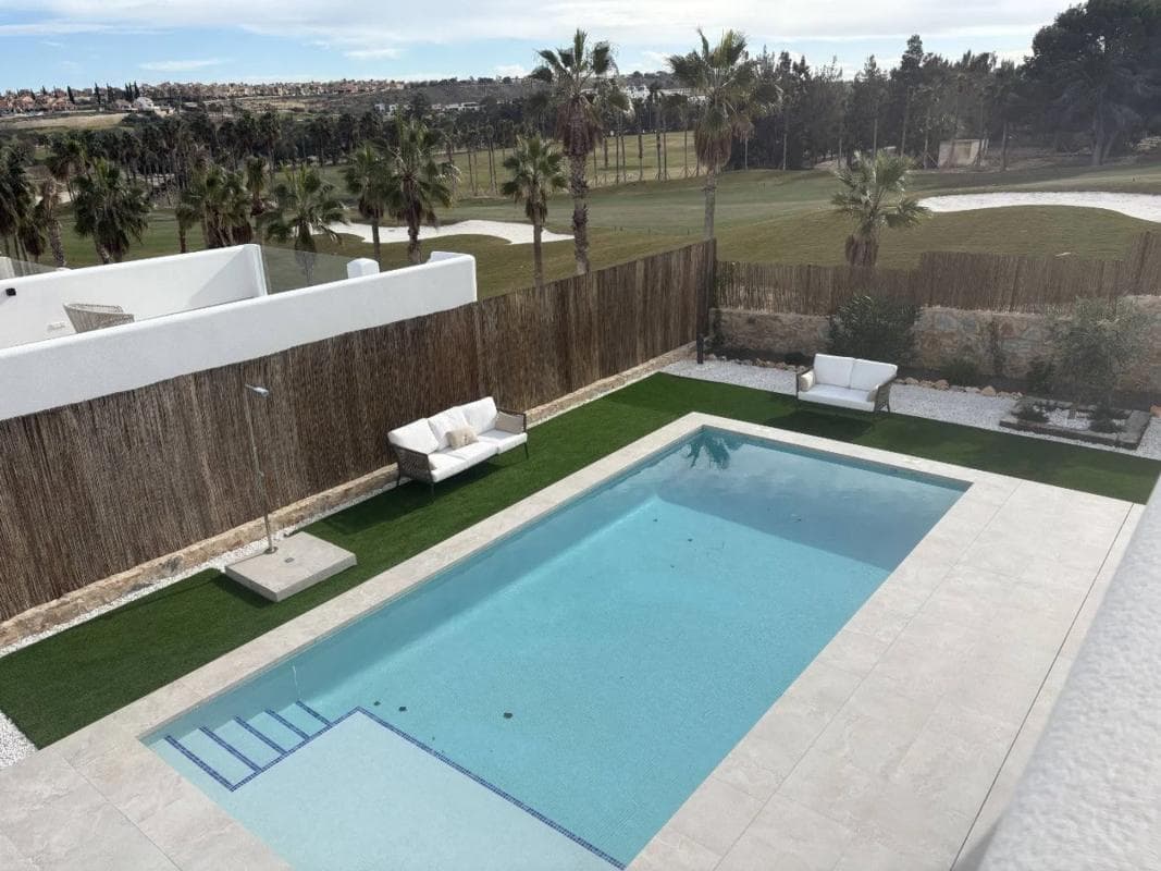 Sale of independent chalet in Avenida Antonio Pedrera Soler, 1248, Algorfa
photo 2