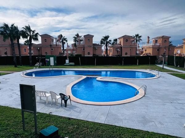 Chalet independiente en venta en Algorfa, Algorfa
photo 1