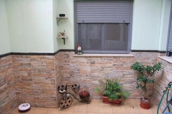 Продажа квартиры на Calle Santos Abdón y Senén, 25, Алморади
photo 1