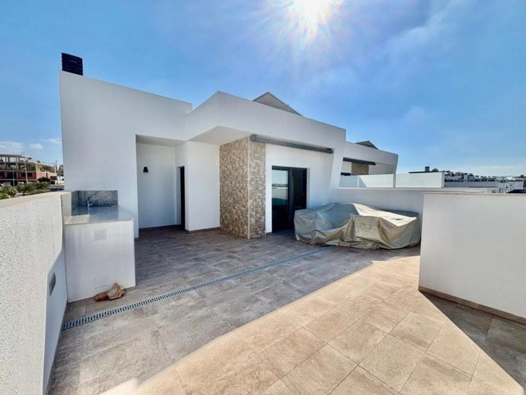 Venta de chalet independiente en Calle Antonio Orts, Benijofar
photo 3