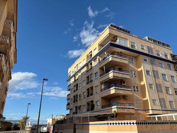 Venta de piso en Calle Sanchis Guarner s/n, Guardamar del Segura
thumbnail 2