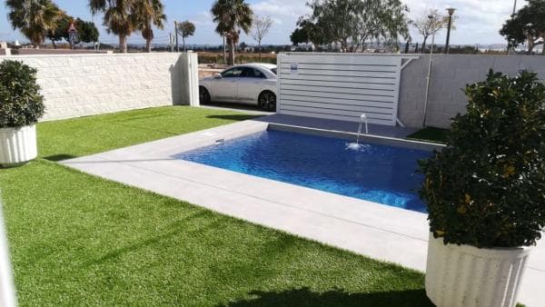 Independent chalet for sale in Calle Clavellina, Los Montesinos
thumbnail 2