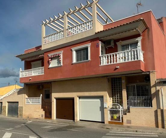 Chalet independiente en venta en Desamparados-Hurchillo-Torremendo, Orihuela
thumbnail 2
