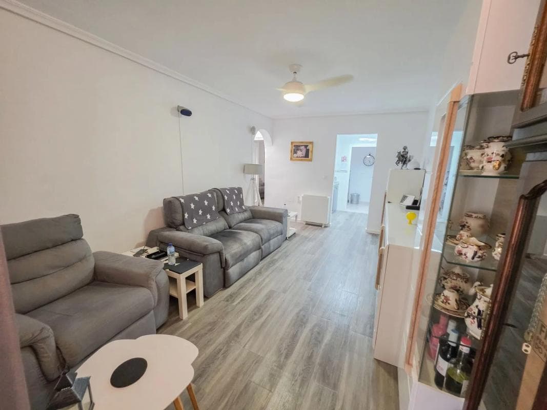 Venta de piso en Calle Melocotonero, Orihuela
photo 3